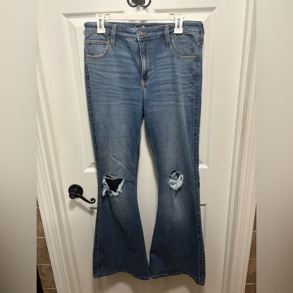Hollister Co. High-Rise Vintage Flare Jeans